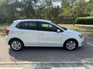 2015 Volkswagen Polo 1.2 Tsi Bluemotion Tech Se in White — image 5