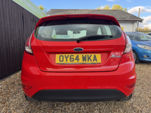2014 Ford Fiesta 1.3 Zetec in Red — image 6