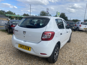 2013 Dacia Sandero 1.2 Ambiance in White — image 3