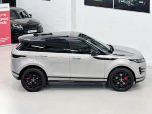 2019 Land Rover Range Rover Evoque 2.0 D180 First Edition in Silver — image 4
