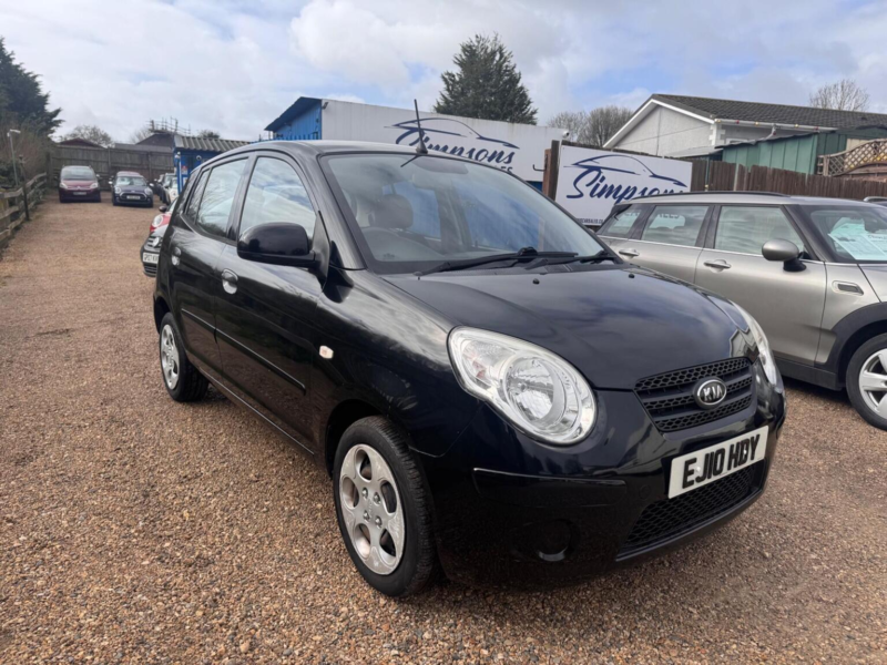 2010 Kia Picanto 1.1 Strike 5dr in Black — image 1