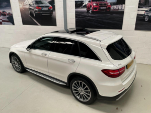 2019 Mercedes-Benz Glc 2.0 Glc250 Amg Line (premium) G-Tronic+ 4matic Euro 6 (s/s) 5dr in White — image 3