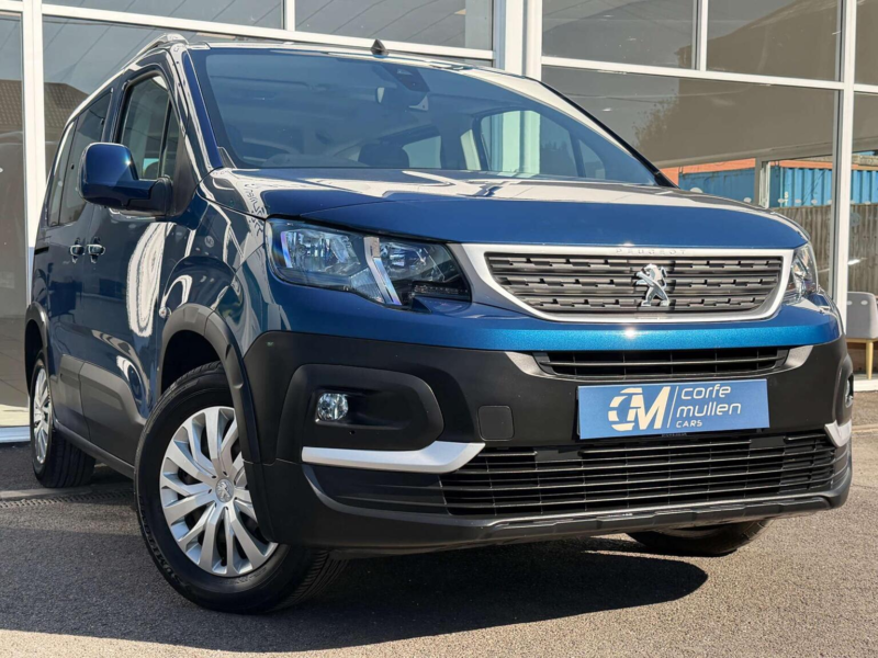 2019 Peugeot Rifter 1.2 Puretech Active Standard MPV Euro 6 (s/s) 5dr in Blue — image 1