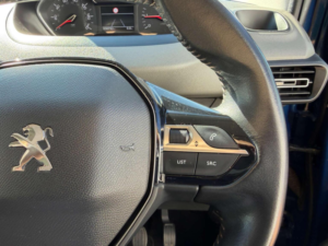 2019 Peugeot Rifter 1.2 Puretech Active Standard MPV Euro 6 (s/s) 5dr in Blue — image 6