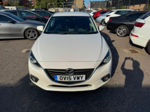 2015 Mazda Mazda3 2.0 Skyactiv-G Se-L Nav Auto Euro 5 (s/s) 5dr in White — image 3