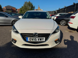 2015 Mazda Mazda3 2.0 Skyactiv-G Se-L Nav Auto Euro 5 (s/s) 5dr in White — image 4