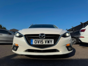 2015 Mazda Mazda3 2.0 Skyactiv-G Se-L Nav Auto Euro 5 (s/s) 5dr in White — image 5