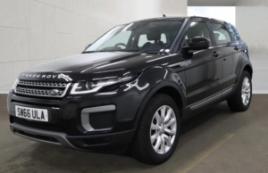 2017 Land Rover Range Rover Evoque 2.0 Ed4 Se Fwd Euro 6 (s/s) 5dr in Black — image 2