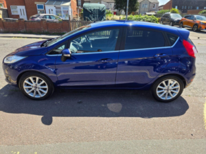 2017 Ford Fiesta 1.0t Ecoboost Titanium Euro 6 (s/s) 5dr in Blue — image 5