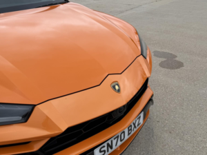 2020 Lamborghini Urus 4.0 V8 Biturbo in Orange — image 6