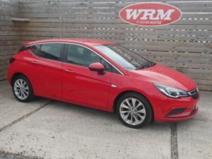 2017 Vauxhall Astra 1.4i Turbo Tech Line Hatchback 5dr Petrol Manual Euro 6 (125 Ps) in Red — image 3