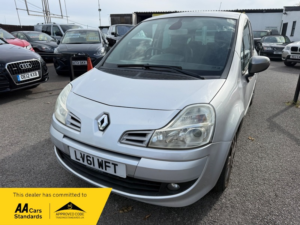 2012 Renault Modus Grand Dynamique Dci in Silver — image 6