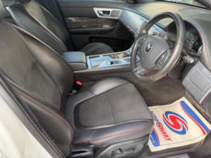 2015 Jaguar Xf 2.2d R-Sport Auto Euro 5 (s/s) 4dr in White — image 3