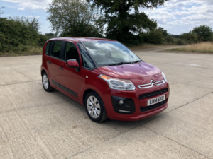 2014 Citroen C3 Picasso 1.4 Vti 16v Vtr+ Low Mileage in Red — image 2