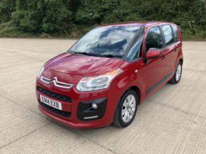 2014 Citroen C3 Picasso 1.4 Vti 16v Vtr+ Low Mileage in Red — image 6