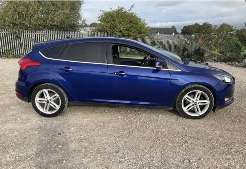 2016 Ford Focus 1.5 Tdci Titanium * Sat Nav * £20 Tax * Last Owner 8.5 Years * Service History * Privacy Glass * in Blue — image 1