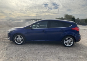 2016 Ford Focus 1.5 Tdci Titanium * Sat Nav * £20 Tax * Last Owner 8.5 Years * Service History * Privacy Glass * in Blue — image 4