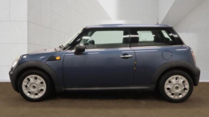 2010 MINI Hatch 1.6 One Euro 5 3dr in Blue — image 5