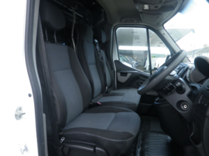 2018 Nissan Nv400 Dci Se Hr Lwb Refrigerated Van in White — image 7