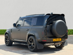 2020 Land Rover Defender 110 2.0 Sd4 Se SUV 5dr Diesel Auto 4WD Euro 6 (s/s) (240 Ps) in Grey — image 5