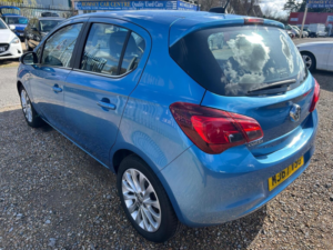 2017 Vauxhall Corsa 1.4i Se Auto Euro 6 5dr in Blue — image 5