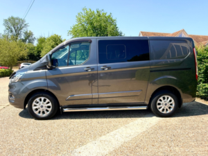 2018 Ford Transit Custom 2.0 300 Ecoblue Limited Crew Van Double Cab 5dr Diesel Manual L1 H1 Euro 6 (6 Seat) (130 Ps) in Grey — image 4