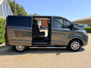 2018 Ford Transit Custom 2.0 300 Ecoblue Limited Crew Van Double Cab 5dr Diesel Manual L1 H1 Euro 6 (6 Seat) (130 Ps) in Grey — image 6