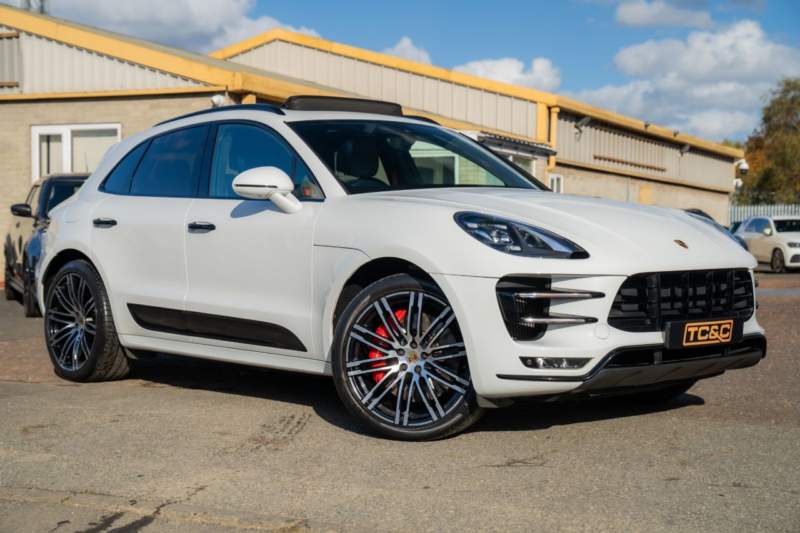 2017 Porsche Macan 3.6t V6 Turbo Performance SUV 5dr Petrol Pdk 4WD Euro 6 (s/s) (440 Ps) in White — image 1