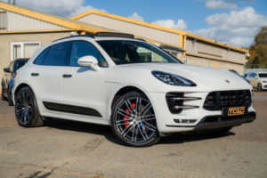 2017 Porsche Macan