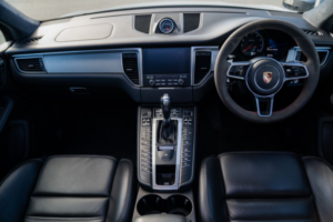 2017 Porsche Macan 3.6t V6 Turbo Performance SUV 5dr Petrol Pdk 4WD Euro 6 (s/s) (440 Ps) in White — image 2