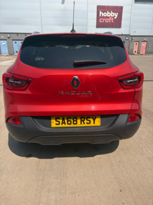 2018 Renault Kadjar 1.3 Tce Dynamique S Nav SUV 5dr Petrol Manual Euro 6 (s/s) (140 Ps) in Red — image 4
