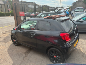 2015 Citroen C1 1.2 Puretech Flair Airscape 3dr Petrol Manual Euro 5 (euro 5) (82 Ps) in Black — image 5