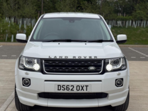 2013 Land Rover Freelander 2 2.2 Sd4 Dynamic Commandshift 4WD Euro 5 5dr in White — image 5