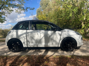 2017 Vauxhall Adam 1.2i Ecoflex Energised Hatchback 3dr Petrol Manual Euro 6 (s/s) (70 Ps) in White — image 6