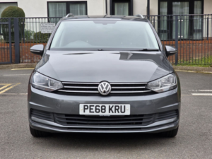 2018 Volkswagen Touran 1.2 Tsi Se MPV 5dr Petrol Manual Euro 6 (s/s) (110 Ps) in Grey — image 2