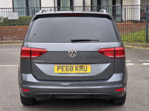 2018 Volkswagen Touran 1.2 Tsi Se MPV 5dr Petrol Manual Euro 6 (s/s) (110 Ps) in Grey — image 5