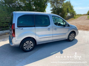2019 Peugeot Partner Tepee 1.6 Hdi Active Horizon Rs in Grey — image 2