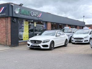 2015 Mercedes-Benz C Class 2.1 C250 Bluetec Amg Line in White — image 3