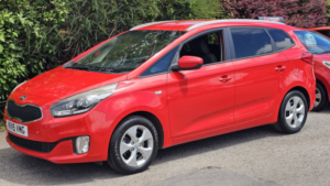 2015 Kia Carens 1.6 Gdi Ecodynamics Sr7 in Red — image 3