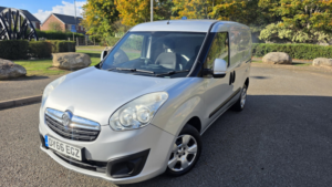 2016 Vauxhall Combo 1.3 Cdti 2000 16v Sportive in Silver — image 3