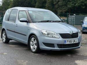 2011 Skoda Roomster 1.6 Tdi Se MPV 5dr Diesel Manual Euro 5 (90 Ps) in Blue — image 3