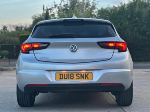 2018 Vauxhall Astra 1.4i Turbo Sri Nav Euro 6 5dr in Silver — image 5