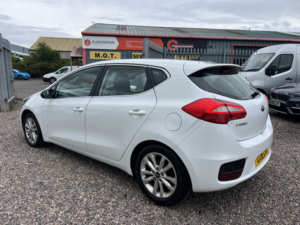 2016 Kia Ceed 1.6 Crdi 2 in White — image 4
