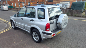 2002 Suzuki Grand Vitara 2.0 Estate 5dr in Silver — image 4