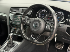 2015 Volkswagen Golf 2.0 Tsi Bluemotion Tech R Hatchback 5dr Petrol DSG 4motion Euro 6 (s/s) (300 Ps) in Blue — image 2