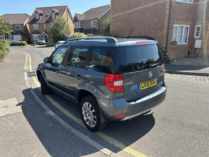 2015 Skoda Yeti 1.2 Tsi Elegance in Grey — image 3