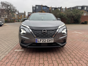 2022 Nissan Juke 1.6 Tekna Auto Euro 6 5dr in Grey — image 3