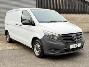 2021 Mercedes-Benz Vito 2.0 114 Cdi Progressive G-Tronic Rwd L1 Euro 6 (s/s) 5dr in White — image 3