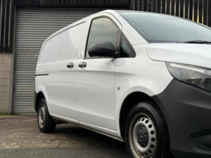 2021 Mercedes-Benz Vito 2.0 114 Cdi Progressive G-Tronic Rwd L1 Euro 6 (s/s) 5dr in White — image 4
