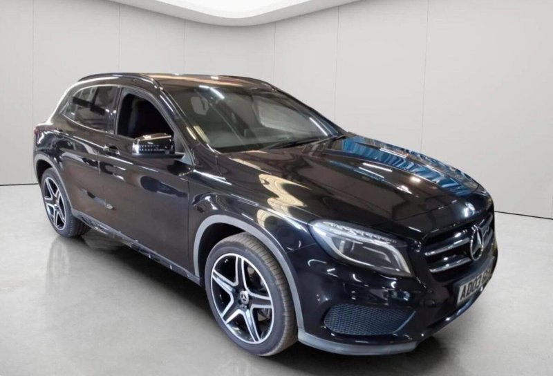 2016 Mercedes-Benz Gla 2.1 Gla220d Amg Line (premium) 7g-Dct 4matic Euro 6 (s/s) 5dr in Black — image 1